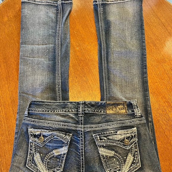 ARIYA JEANS | Size 7/8 | (Black Label) - Picture 2 of 6